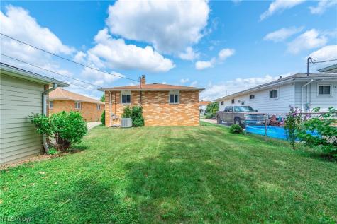 5615 Southington Drive Parma OH 44129