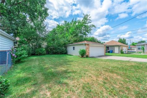 5615 Southington Drive Parma OH 44129
