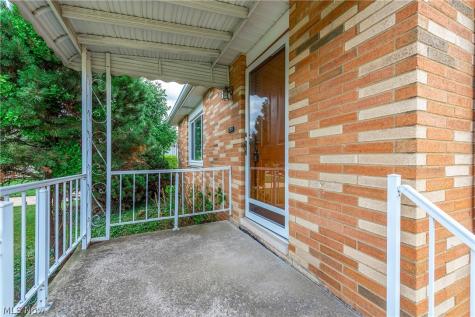 5615 Southington Drive Parma OH 44129
