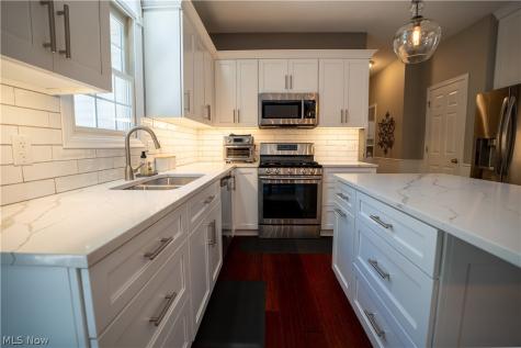 20324 Kylemore Drive Strongsville OH 44149