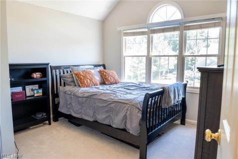 20324 Kylemore Drive Strongsville OH 44149