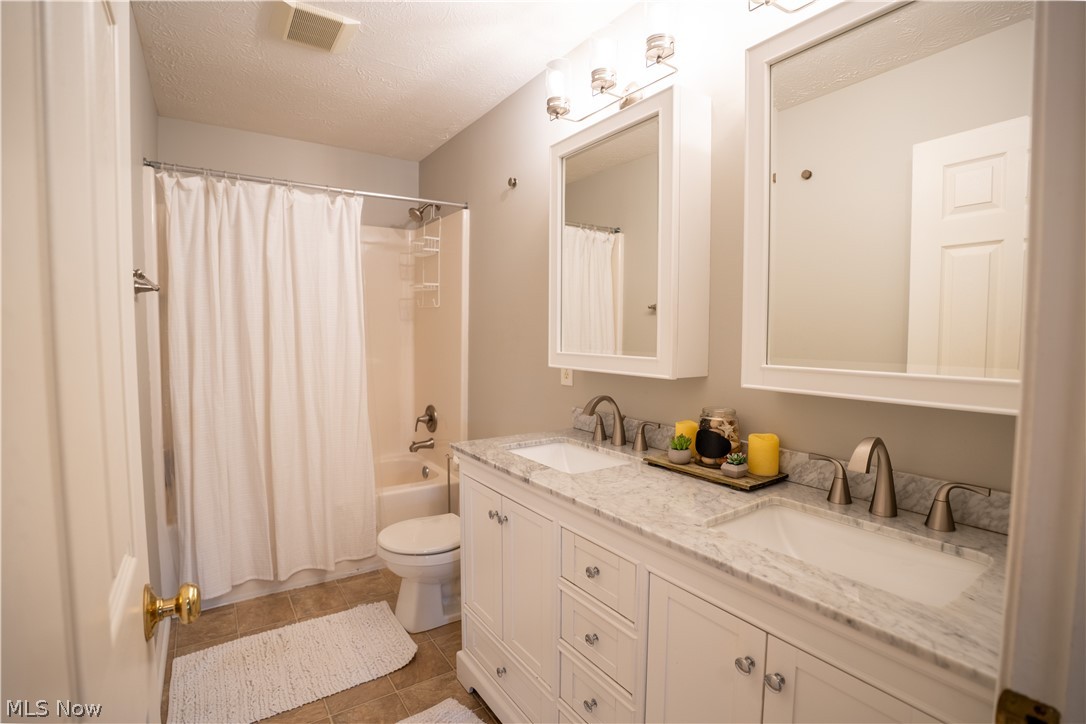 20324 Kylemore Drive Strongsville OH 44149