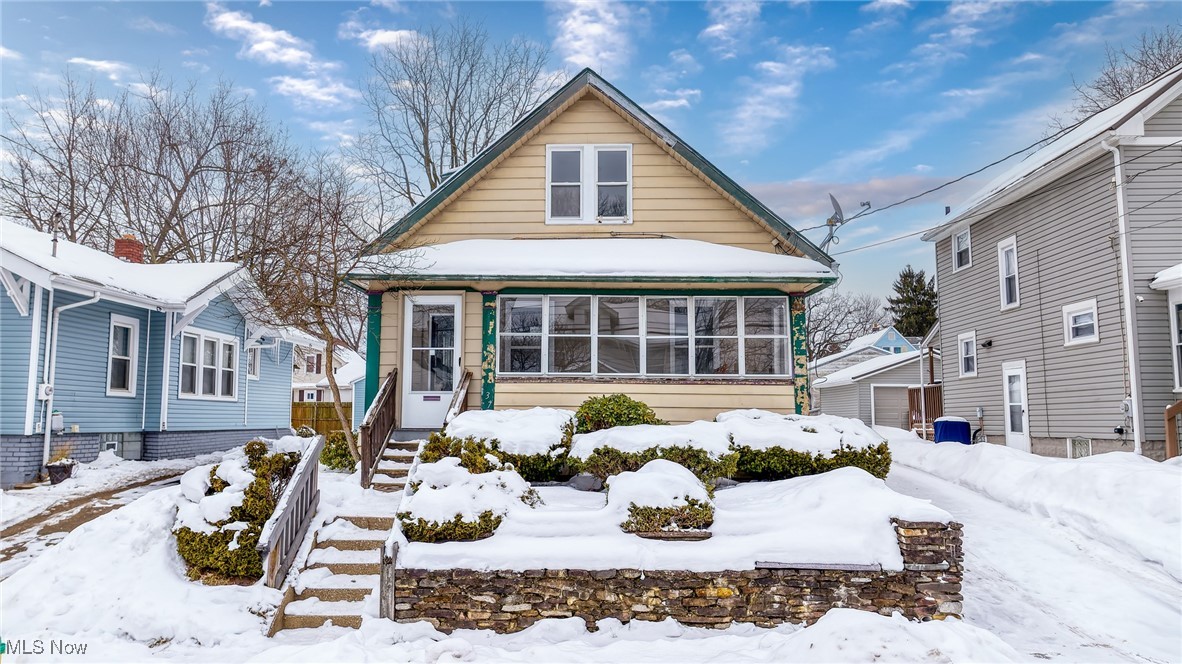 1037 Pitkin Avenue Akron OH 44310