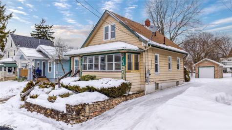 1037 Pitkin Avenue Akron OH 44310