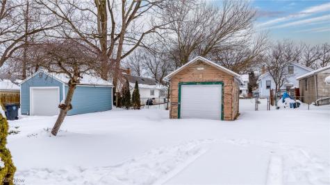 1037 Pitkin Avenue Akron OH 44310