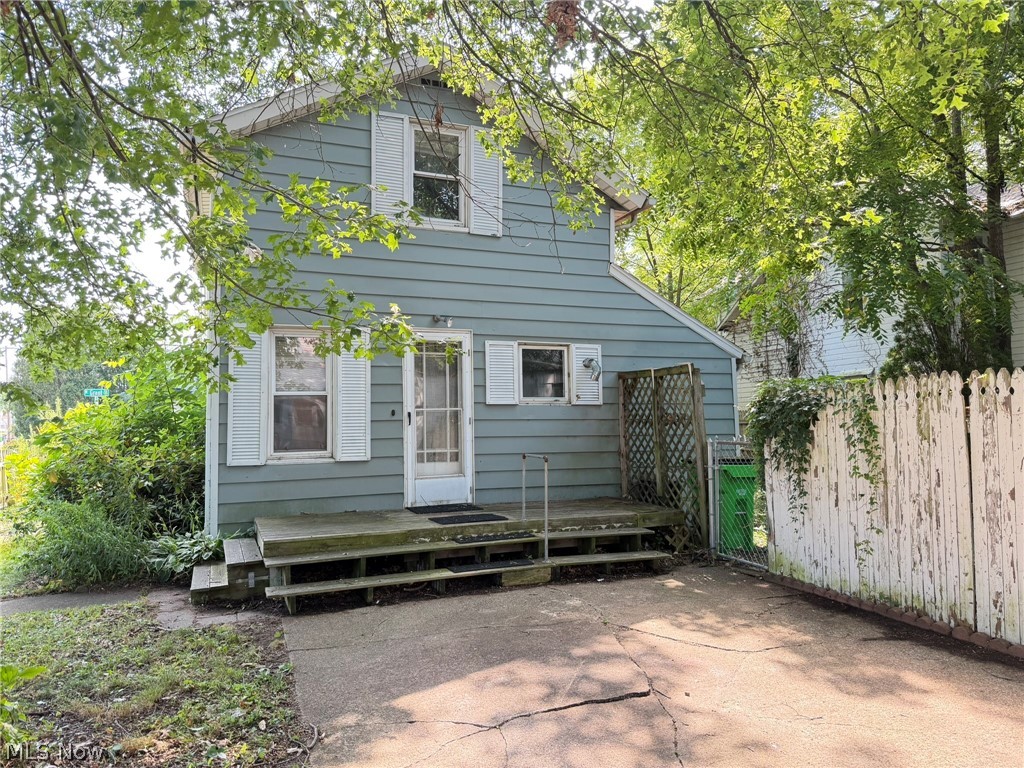 584 N Grant Street Wooster OH 44691