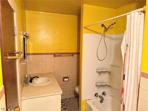 584 N Grant Street Wooster OH 44691