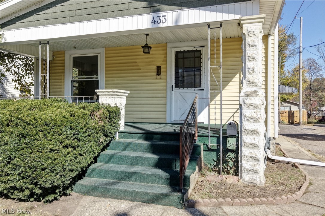 433 Fair Avenue NE New Philadelphia OH 44663