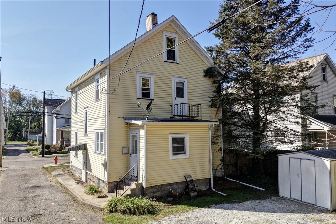 433 Fair Avenue NE New Philadelphia OH 44663