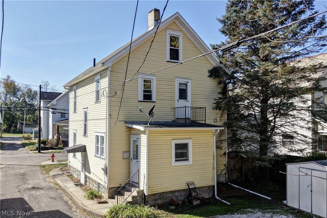 433 Fair Avenue NE New Philadelphia OH 44663