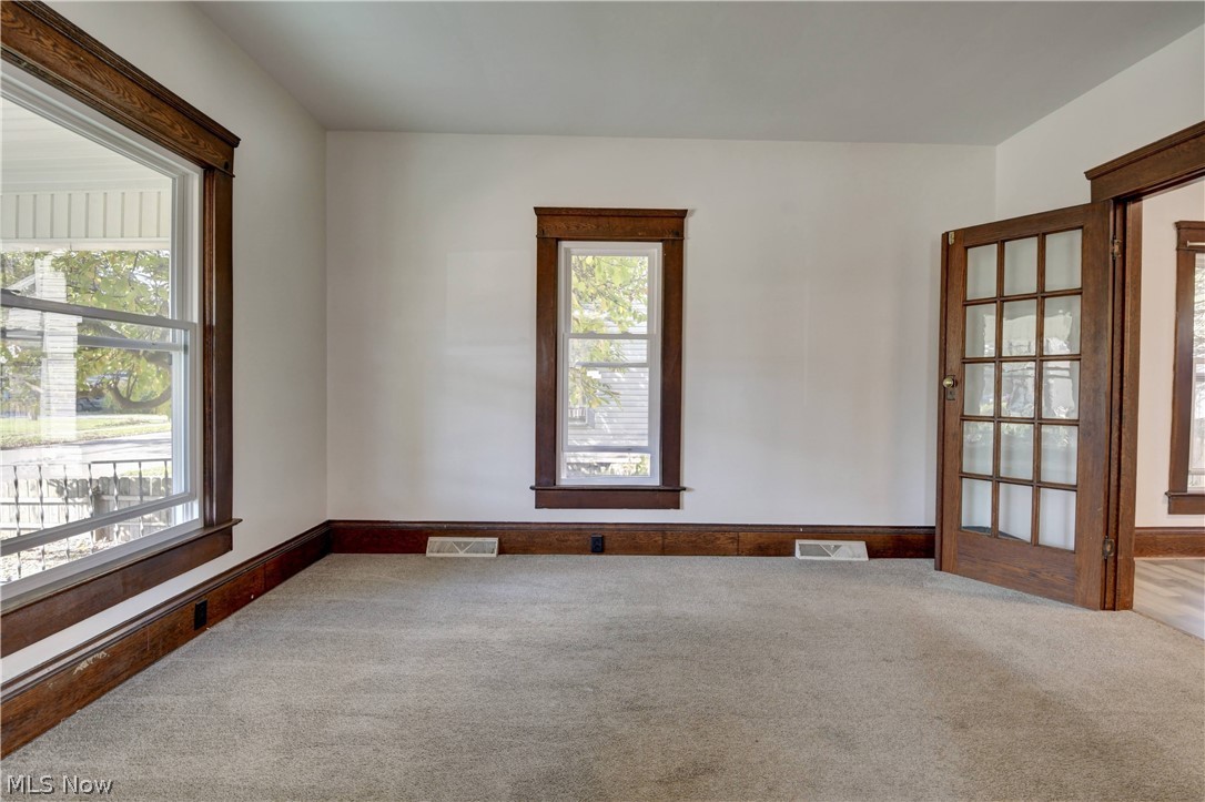 433 Fair Avenue NE New Philadelphia OH 44663