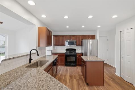 36035 Harbor Drive North Ridgeville OH 44039