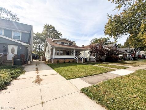 9812 Robinson Avenue Garfield Heights OH 44125