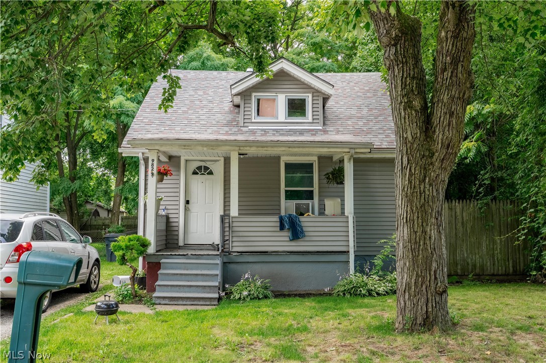 982 Eva Avenue Akron OH 44306