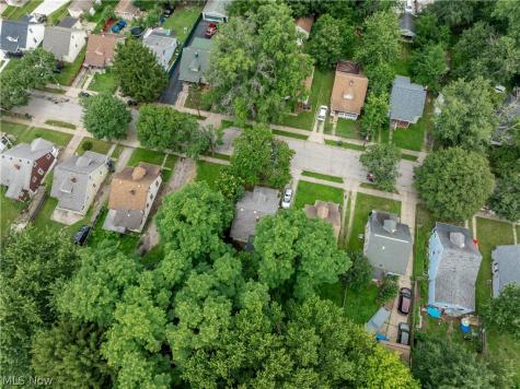 982 Eva Avenue Akron OH 44306