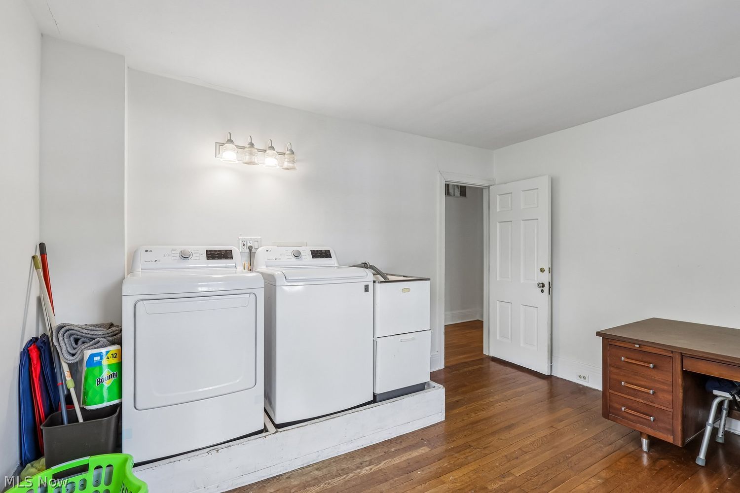 456 N Portage Path Akron OH 44303