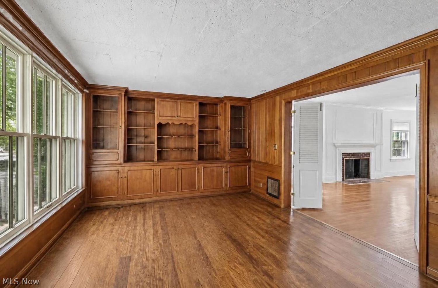 456 N Portage Path Akron OH 44303