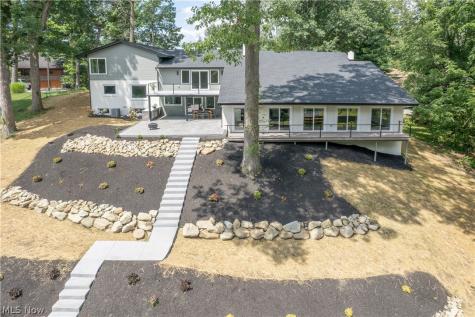4567 Rex Lake Drive New Franklin OH 44319