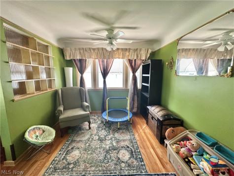 9513 Alexander Road Garfield Heights OH 44125