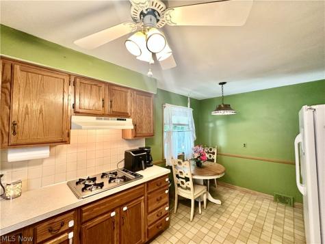 9513 Alexander Road Garfield Heights OH 44125