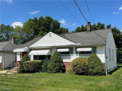 9513 Alexander Road Garfield Heights OH 44125