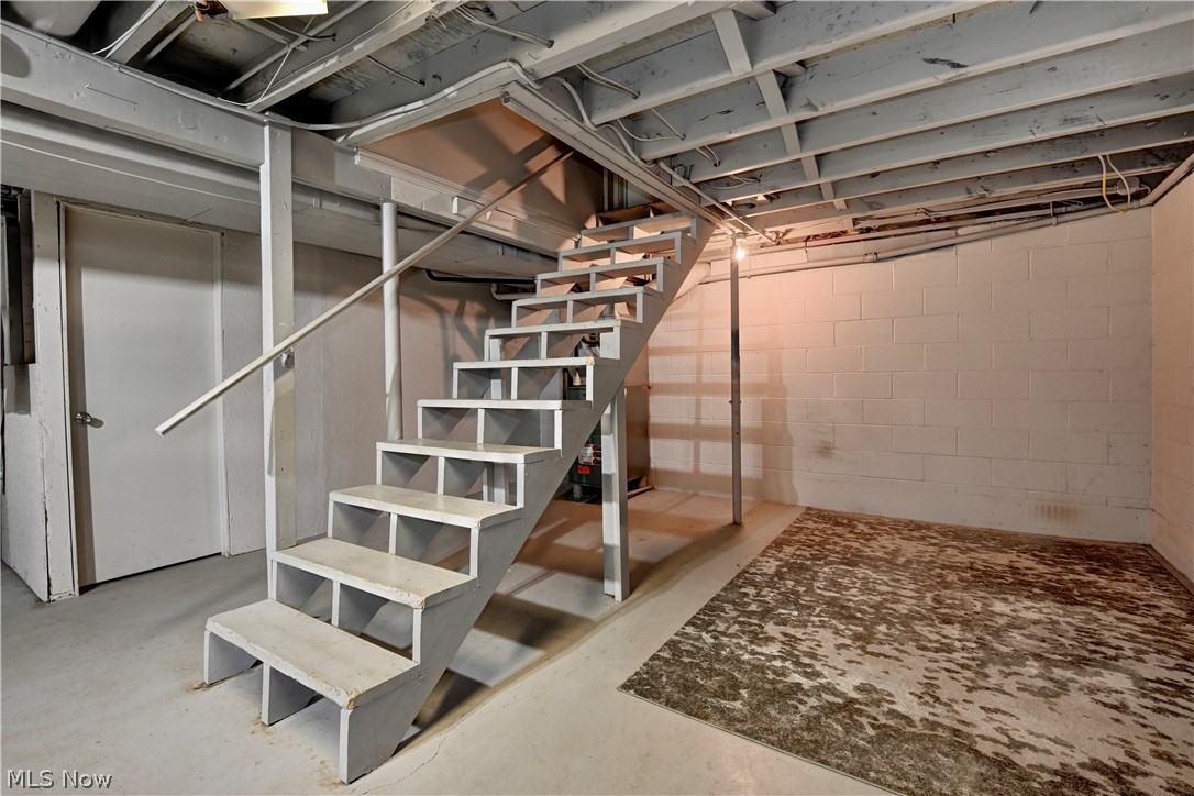127 SW 7th Drive SW New Philadelphia OH 44663