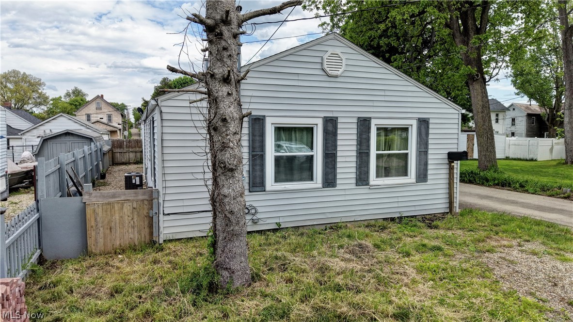 127 SW 7th Drive SW New Philadelphia OH 44663