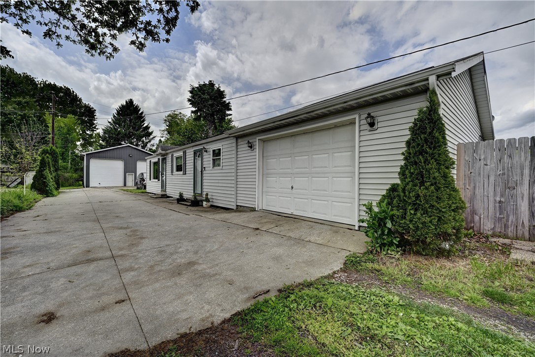 127 SW 7th Drive SW New Philadelphia OH 44663