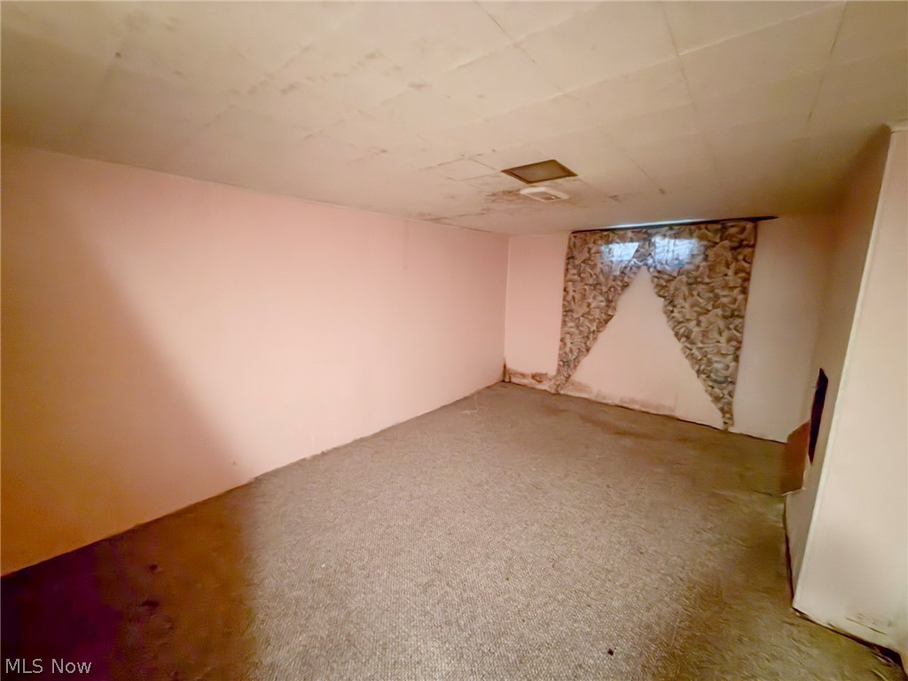 572 Comstock Street NW Warren OH 44483