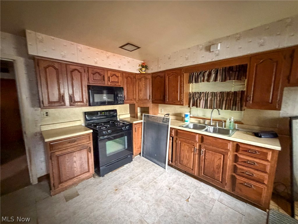 572 Comstock Street NW Warren OH 44483