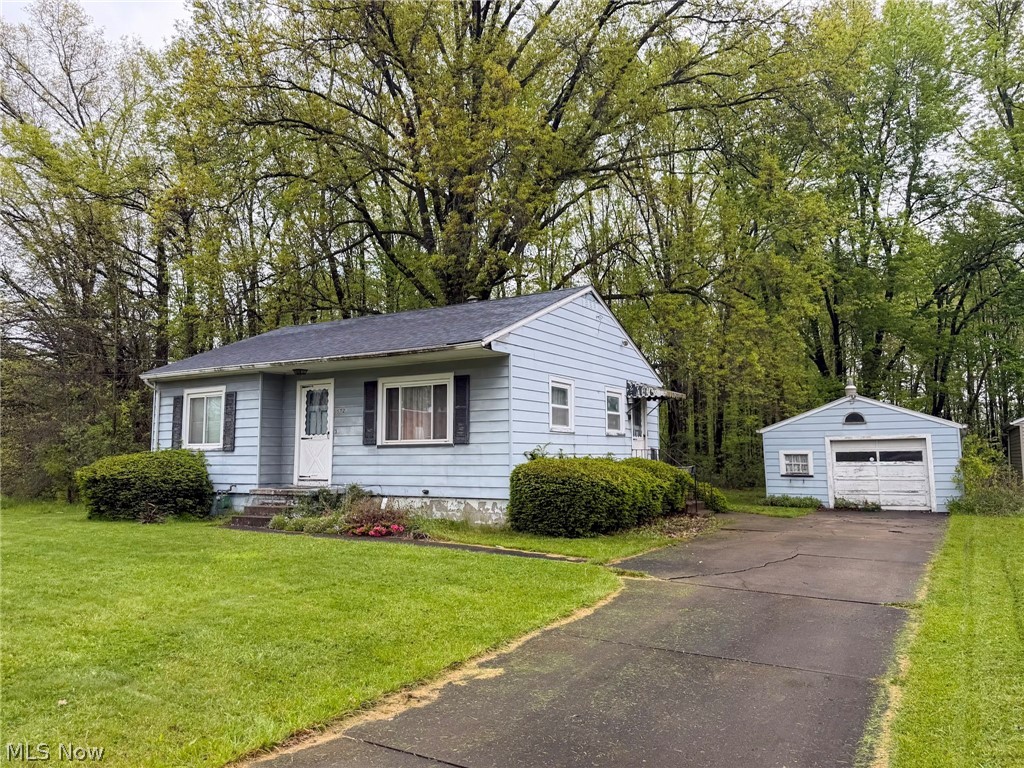 572 Comstock Street NW Warren OH 44483