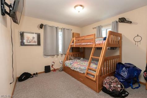 762 Abbe Road N Elyria OH 44035
