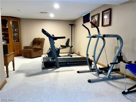1445 Fatima Drive Parma OH 44134