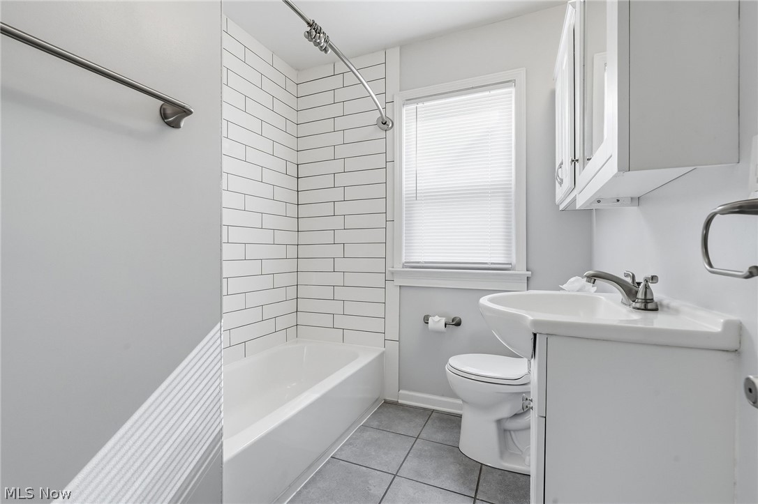 16705 Raymond Street Maple Heights OH 44137