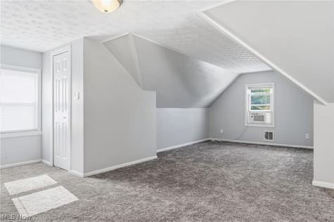 16705 Raymond Street Maple Heights OH 44137