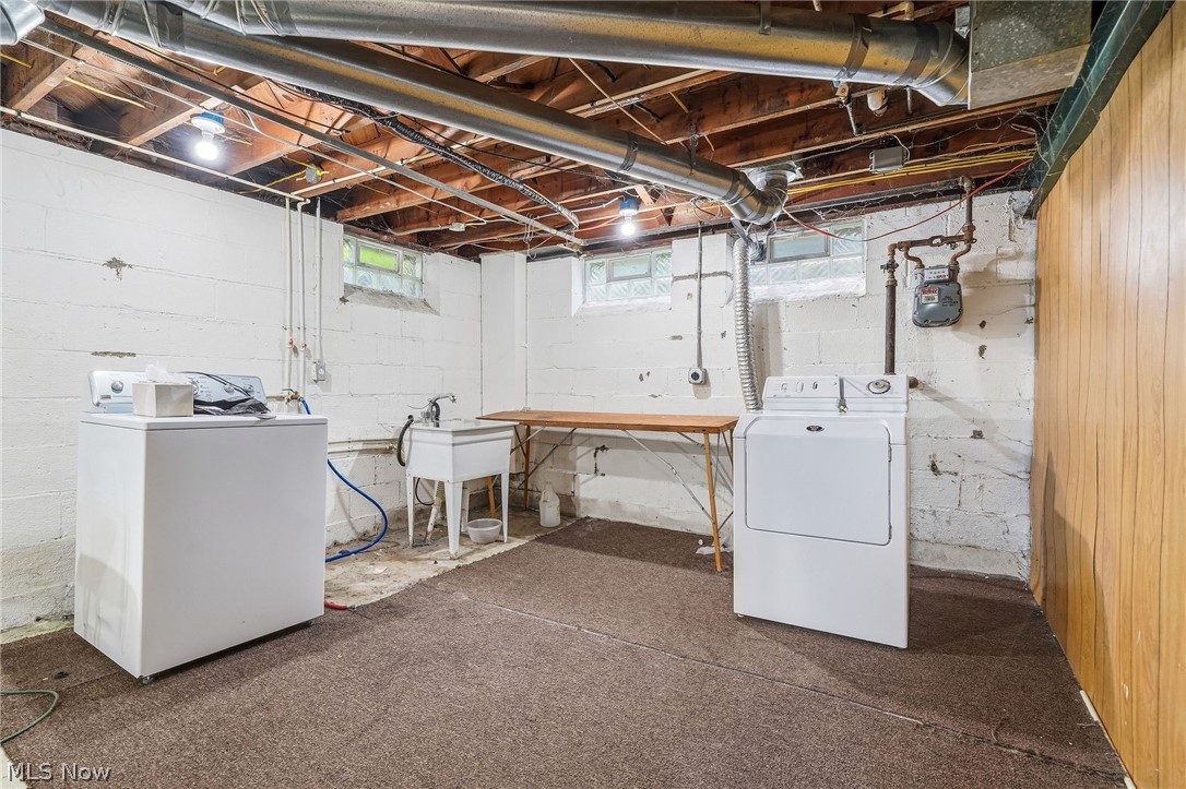 16705 Raymond Street Maple Heights OH 44137