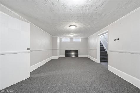 16705 Raymond Street Maple Heights OH 44137