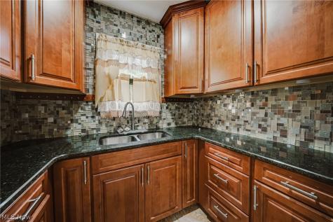 13509 Alvin Avenue Garfield Heights OH 44105