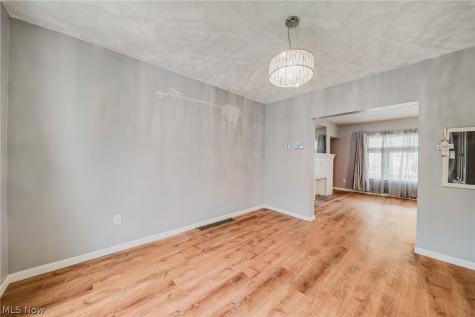 13509 Alvin Avenue Garfield Heights OH 44105