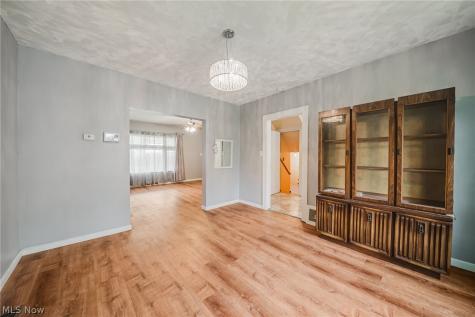 13509 Alvin Avenue Garfield Heights OH 44105