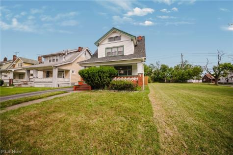 13509 Alvin Avenue Garfield Heights OH 44105