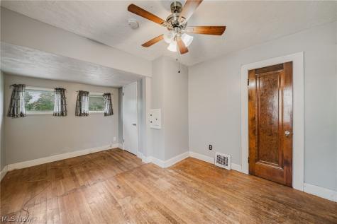 13509 Alvin Avenue Garfield Heights OH 44105