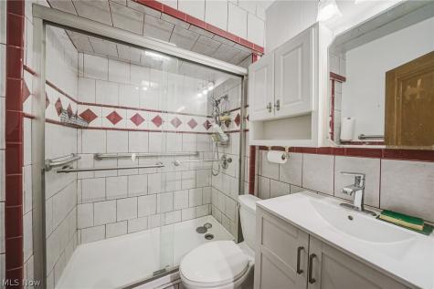 13509 Alvin Avenue Garfield Heights OH 44105