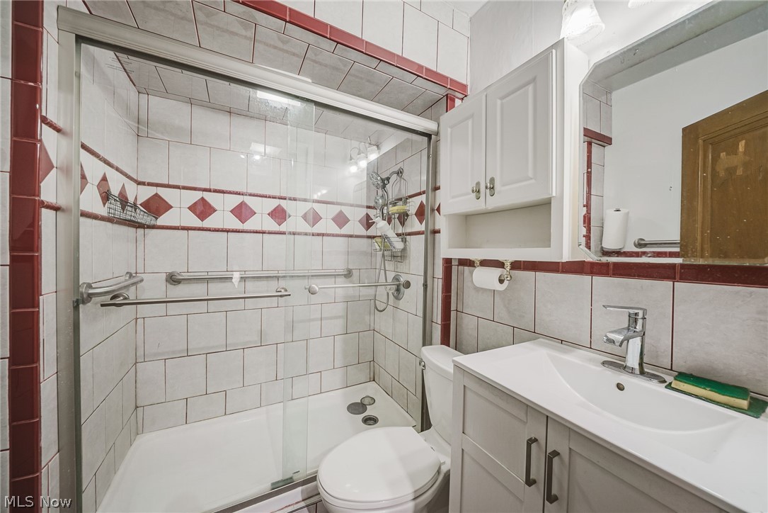 13509 Alvin Avenue Garfield Heights OH 44105
