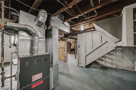 13509 Alvin Avenue Garfield Heights OH 44105