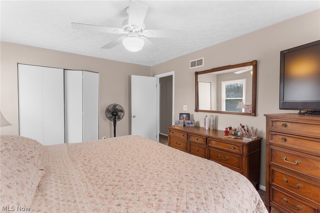 545 Meadowland Court Hubbard OH 44425