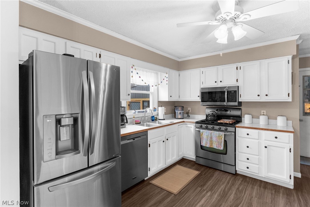 545 Meadowland Court Hubbard OH 44425