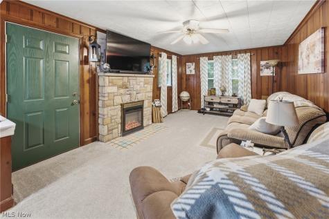 7676 Justus Avenue SW Navarre OH 44662