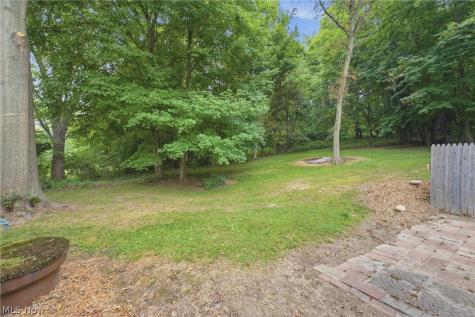 7676 Justus Avenue SW Navarre OH 44662