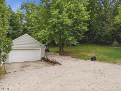 7676 Justus Avenue SW Navarre OH 44662